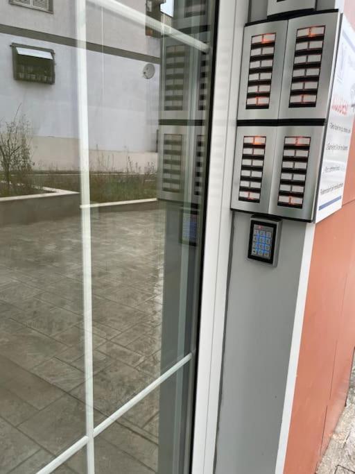 Luxury Next To Us Embassy * Tirana