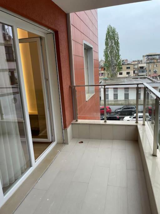 Apartment Luxury Next To Us Embassy